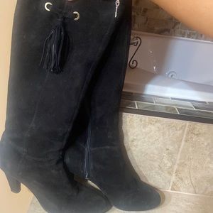 Cute calf fitting boots!